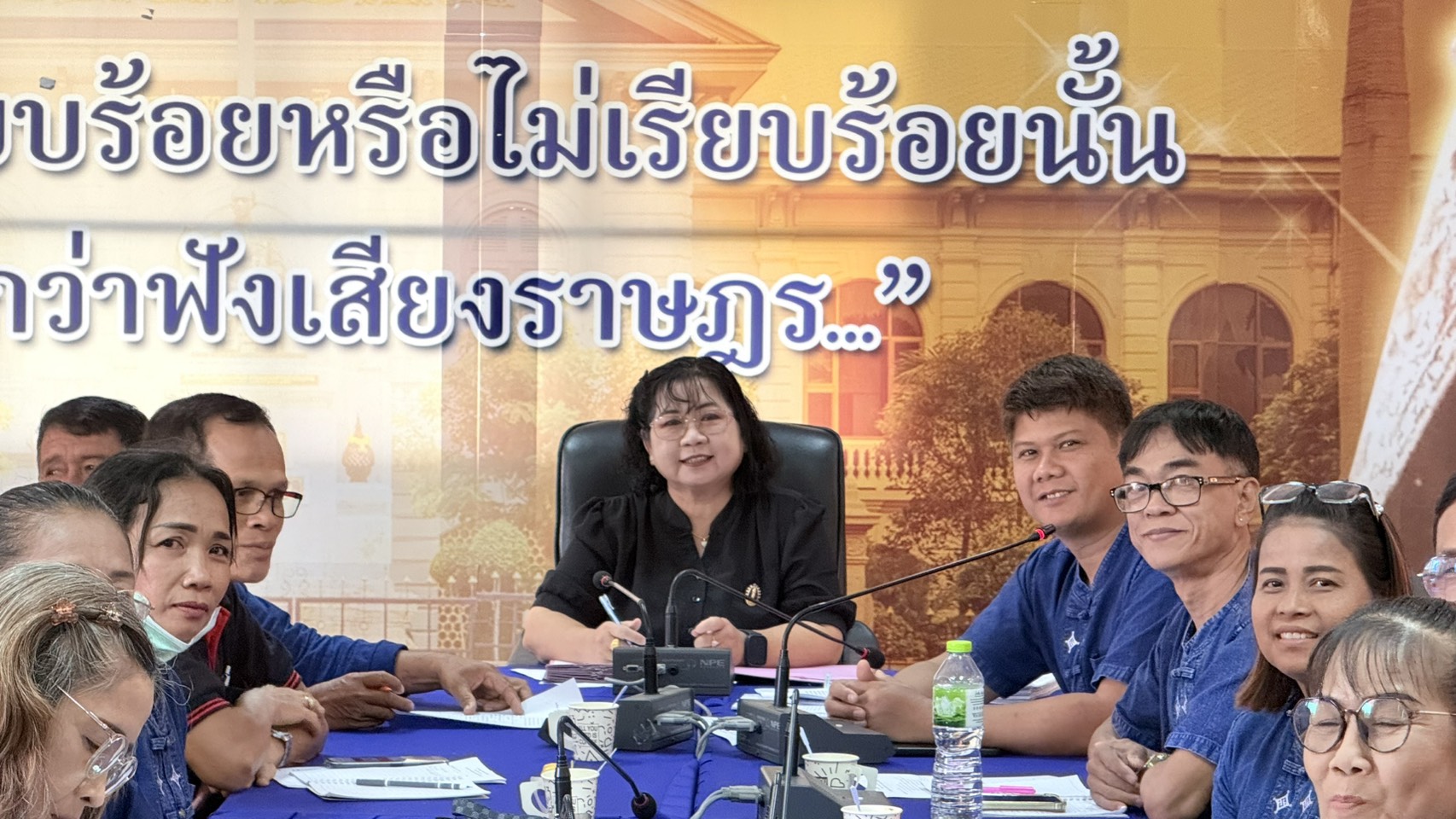 สพอ.ศรีสำโรง จัดประชุมผู้นำอาสาพัฒนาชุมชน (ผู้นำ อช.) ระดับอำเภอศรีสำโรง ครั้งที่ 3 ขับเคลื่อนงานพัฒนาชุมชนสู่ความเข้มแข็ง